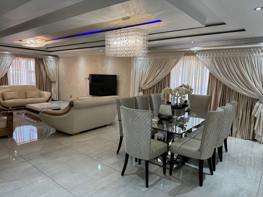 5 Bedroom Property for Sale in Eagles Crest Limpopo
