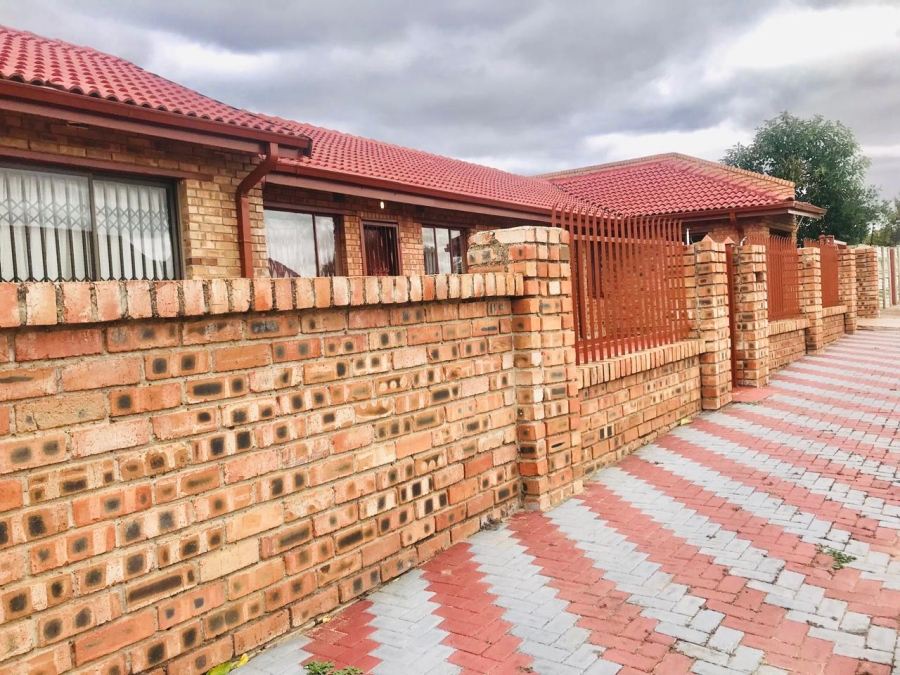 3 Bedroom Property for Sale in Emdo Park Limpopo