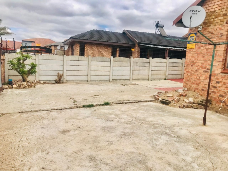 3 Bedroom Property for Sale in Emdo Park Limpopo