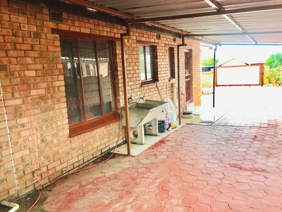3 Bedroom Property for Sale in Emdo Park Limpopo