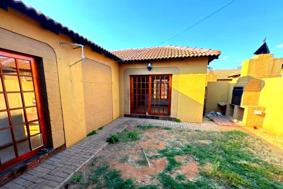 3 Bedroom Property for Sale in Bendor Limpopo