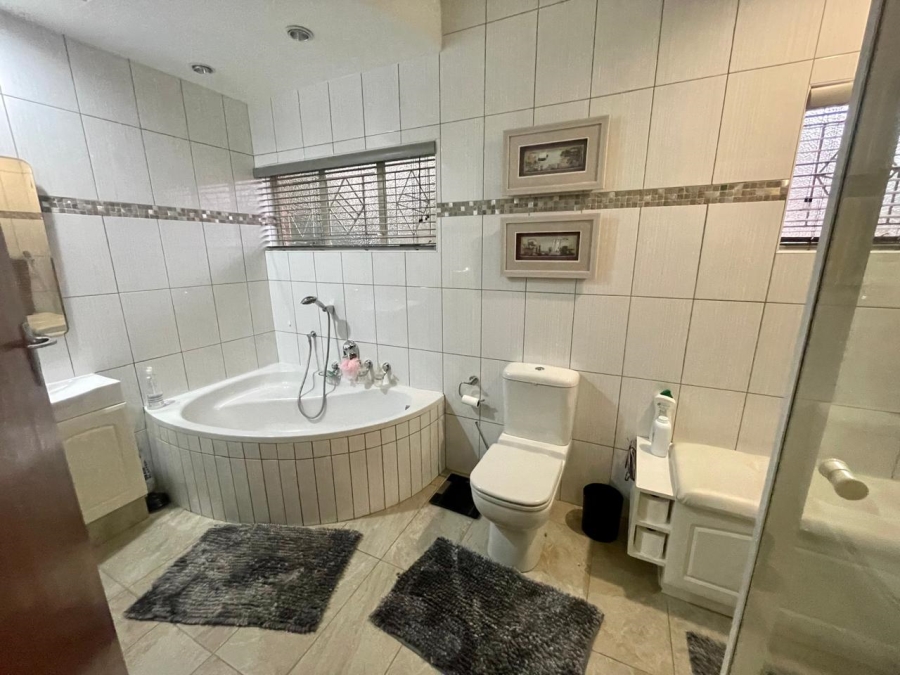 4 Bedroom Property for Sale in Bendor Limpopo