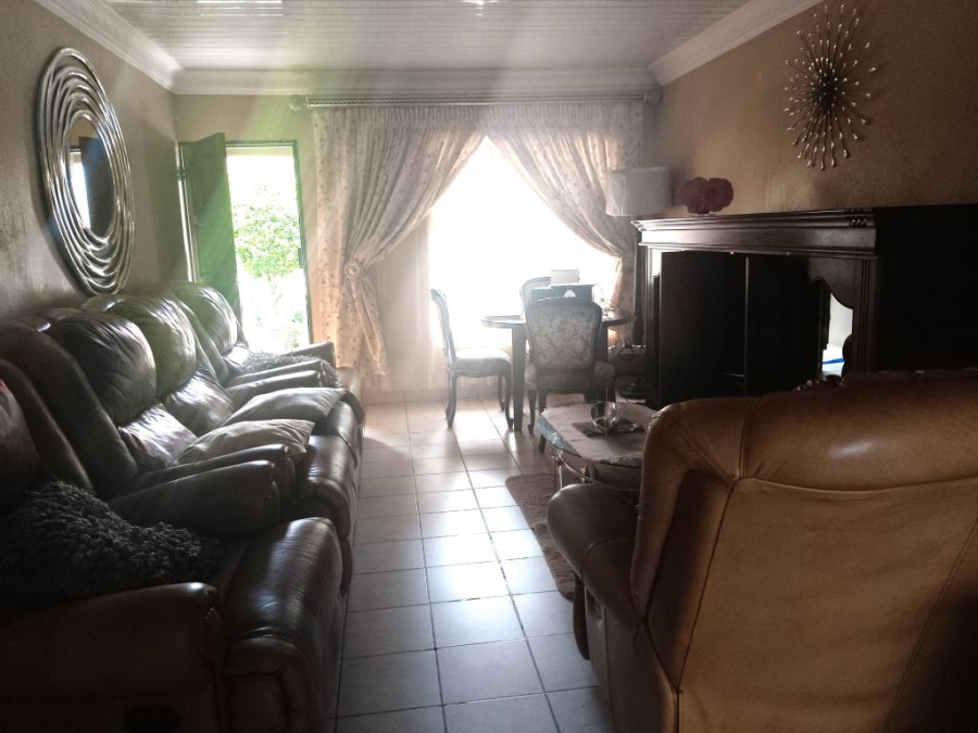 2 Bedroom Property for Sale in Polokwane Central Limpopo