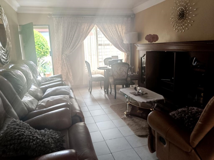 2 Bedroom Property for Sale in Polokwane Central Limpopo