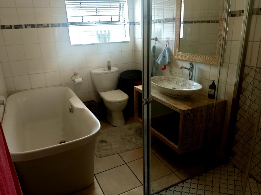 2 Bedroom Property for Sale in Polokwane Central Limpopo