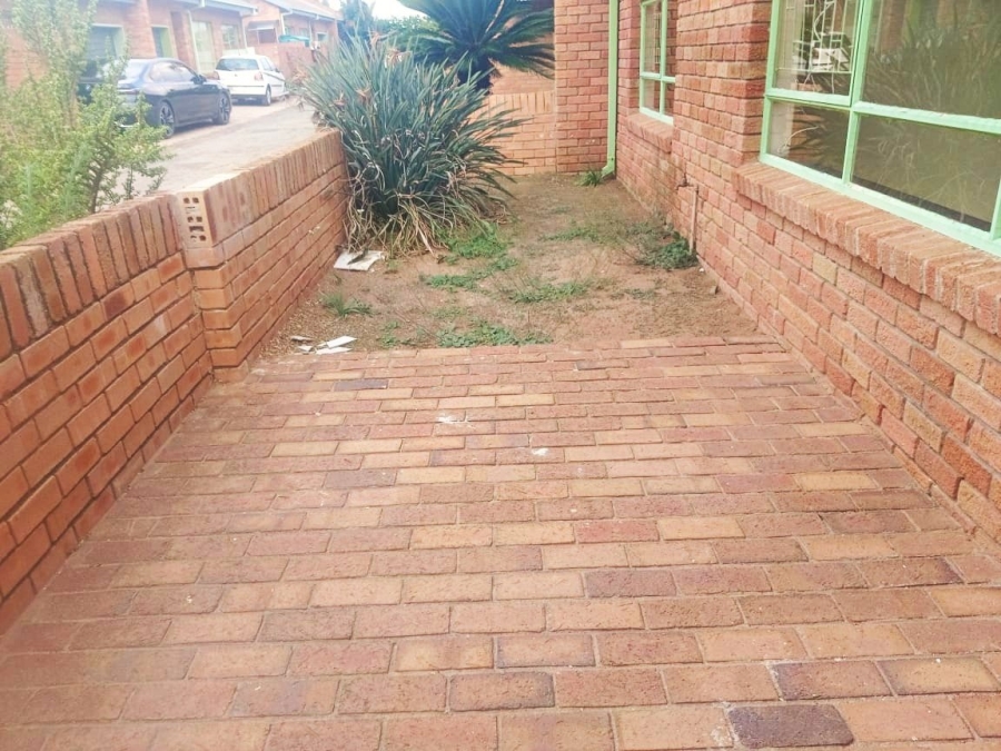 To Let 2 Bedroom Property for Rent in Polokwane Central Limpopo