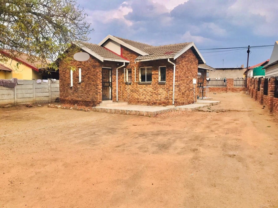 3 Bedroom Property for Sale in Seshego H Limpopo