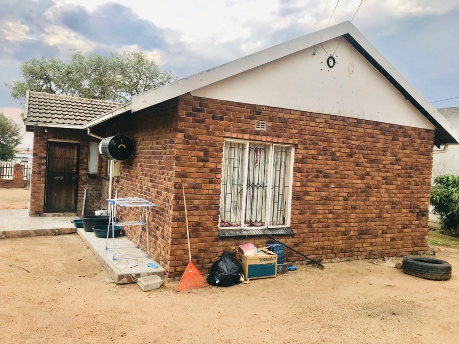 3 Bedroom Property for Sale in Seshego H Limpopo