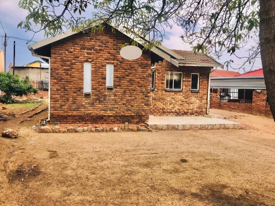 3 Bedroom Property for Sale in Seshego H Limpopo