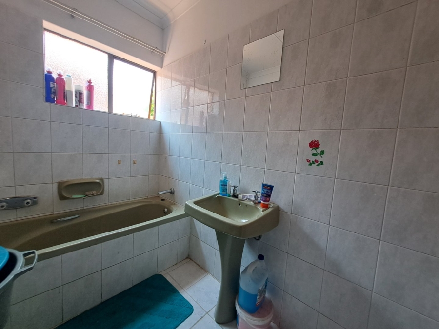 1 Bedroom Property for Sale in Annadale Limpopo