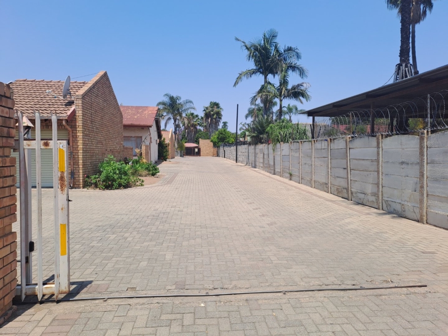 1 Bedroom Property for Sale in Annadale Limpopo