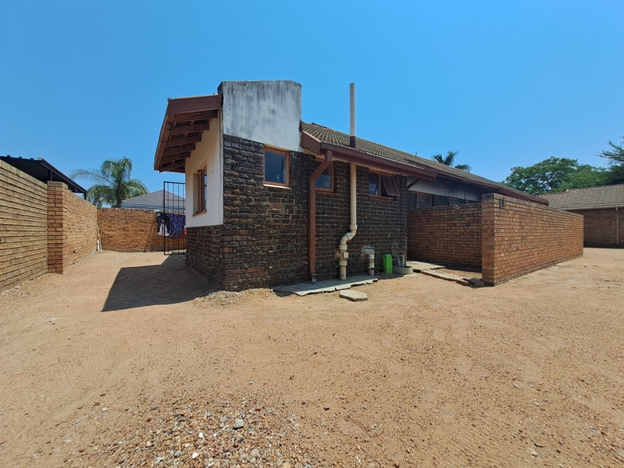 1 Bedroom Property for Sale in Annadale Limpopo