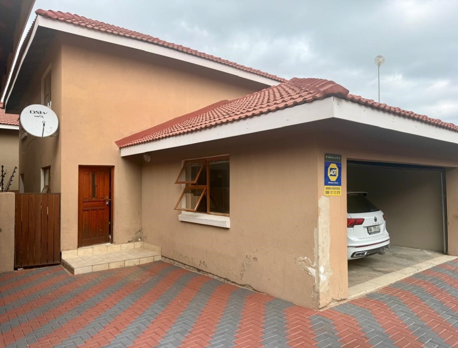 3 Bedroom Property for Sale in Casa Acacia Limpopo