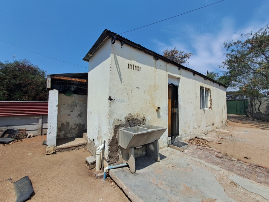 8 Bedroom Property for Sale in Annadale Limpopo