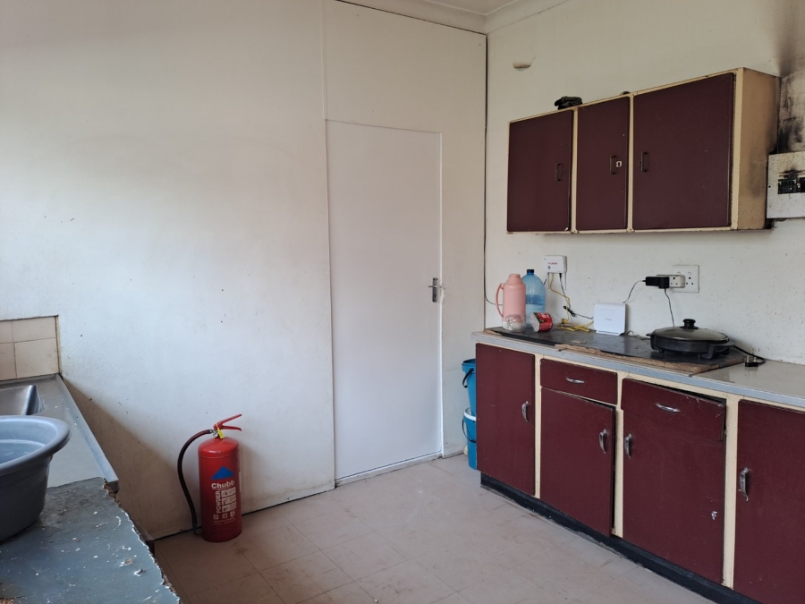 8 Bedroom Property for Sale in Annadale Limpopo