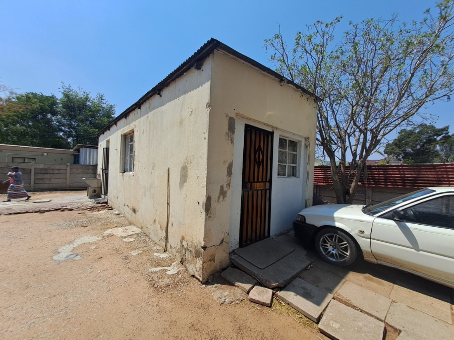 8 Bedroom Property for Sale in Annadale Limpopo
