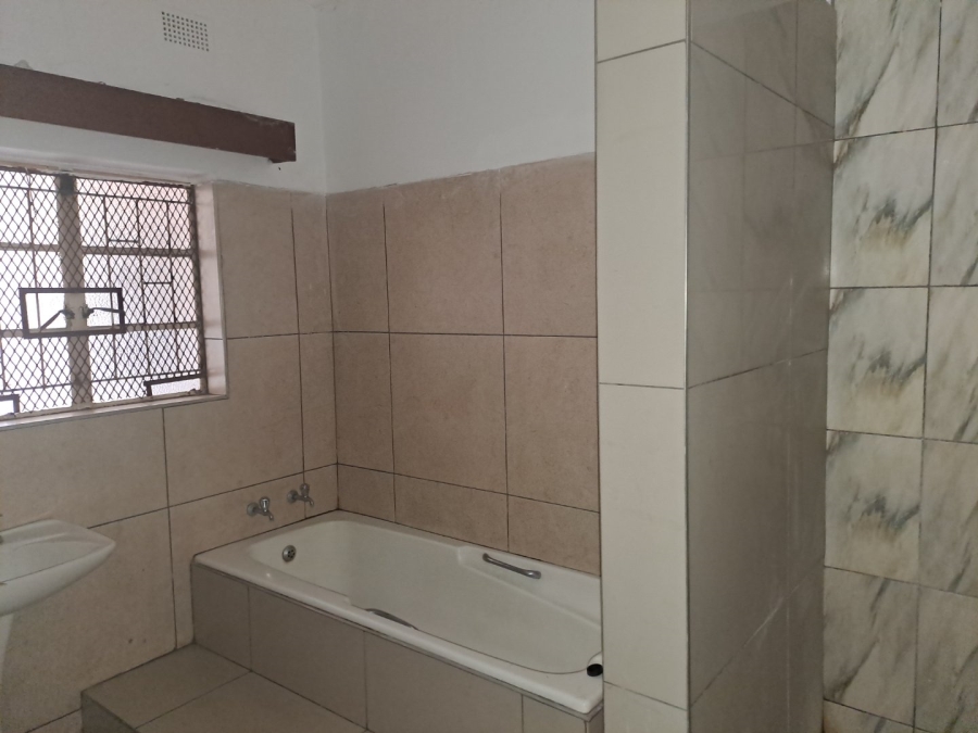 6 Bedroom Property for Sale in Annadale Limpopo