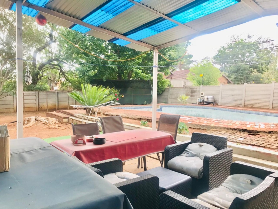 4 Bedroom Property for Sale in Fauna Park Limpopo