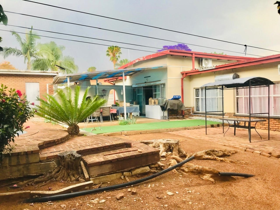 4 Bedroom Property for Sale in Fauna Park Limpopo