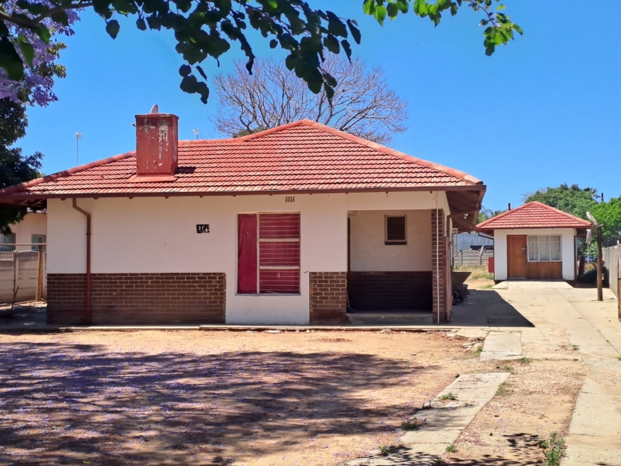 9 Bedroom Property for Sale in Annadale Limpopo
