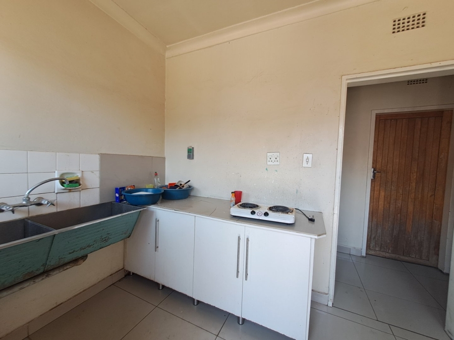 9 Bedroom Property for Sale in Annadale Limpopo