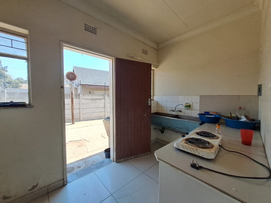 9 Bedroom Property for Sale in Annadale Limpopo