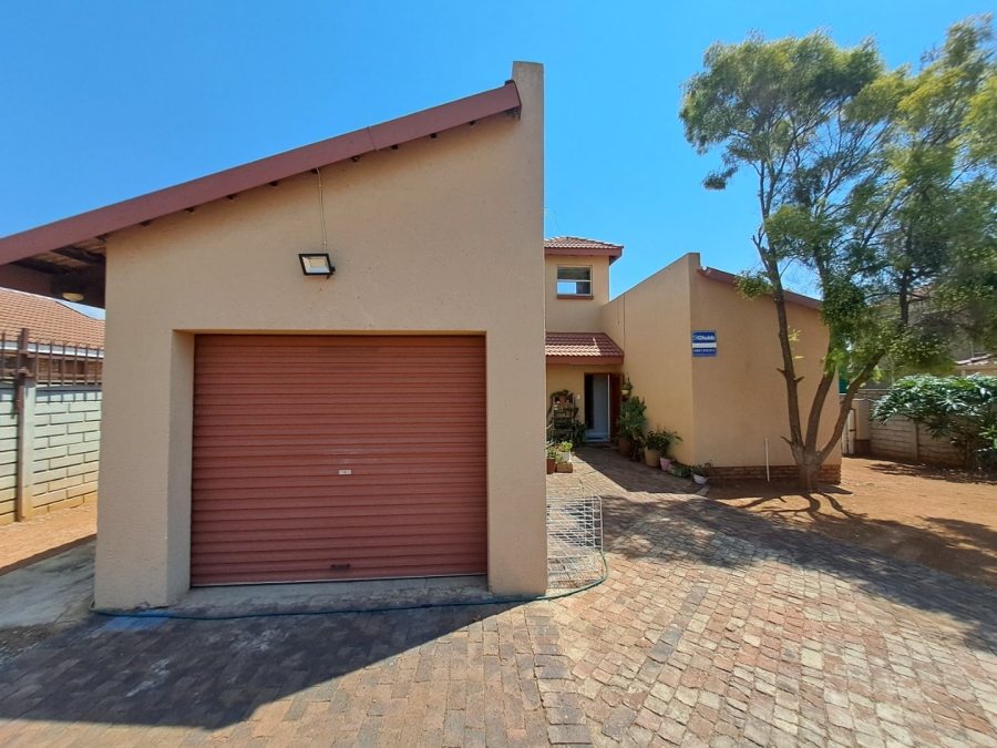 2 Bedroom Property for Sale in Flora Park Limpopo