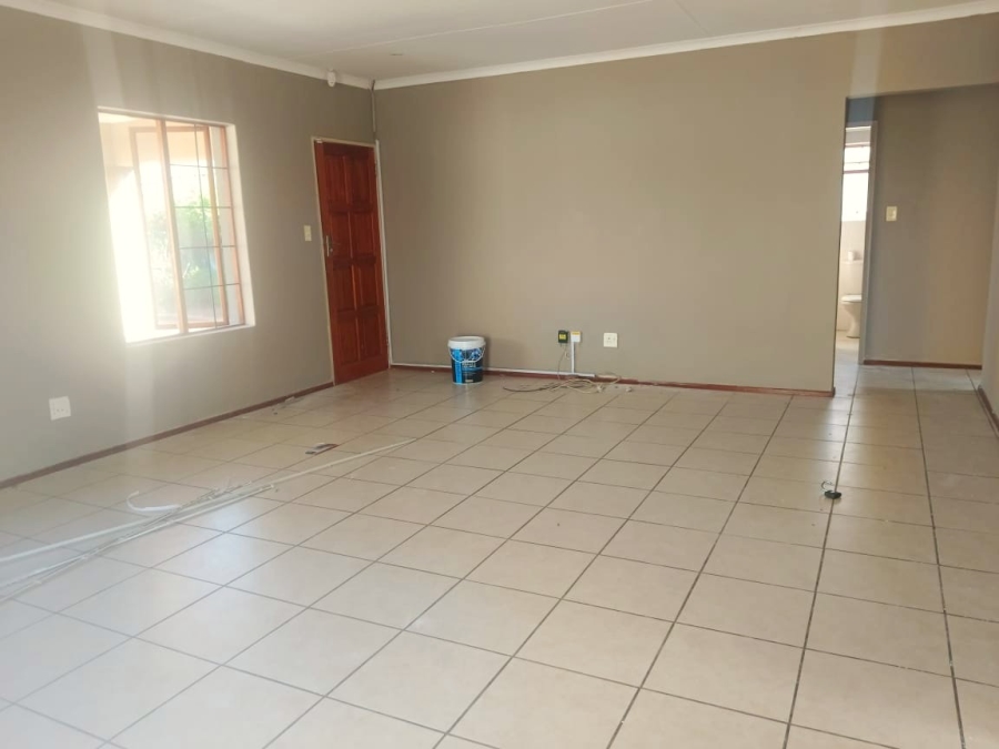 To Let 3 Bedroom Property for Rent in Bendor Limpopo
