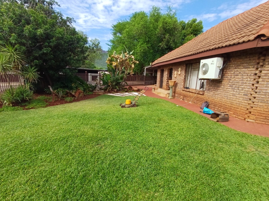 5 Bedroom Property for Sale in Thabazimbi Limpopo