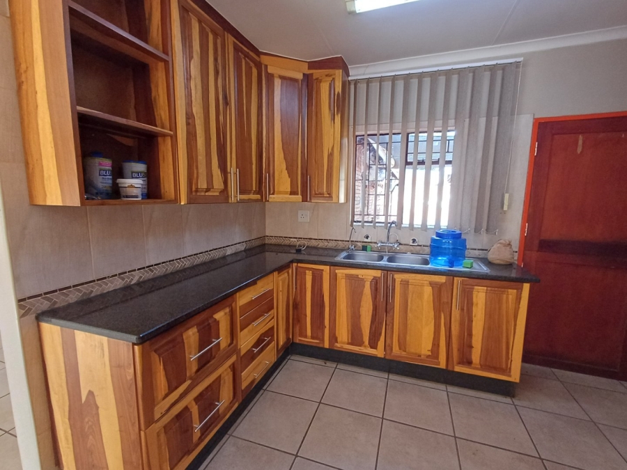 5 Bedroom Property for Sale in Thabazimbi Limpopo