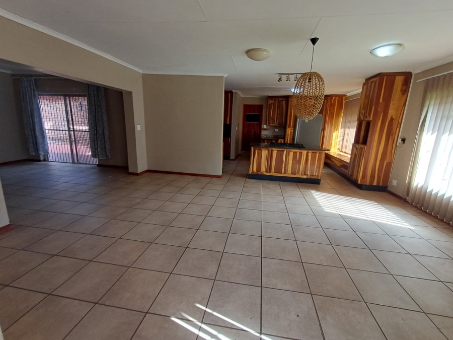 5 Bedroom Property for Sale in Thabazimbi Limpopo