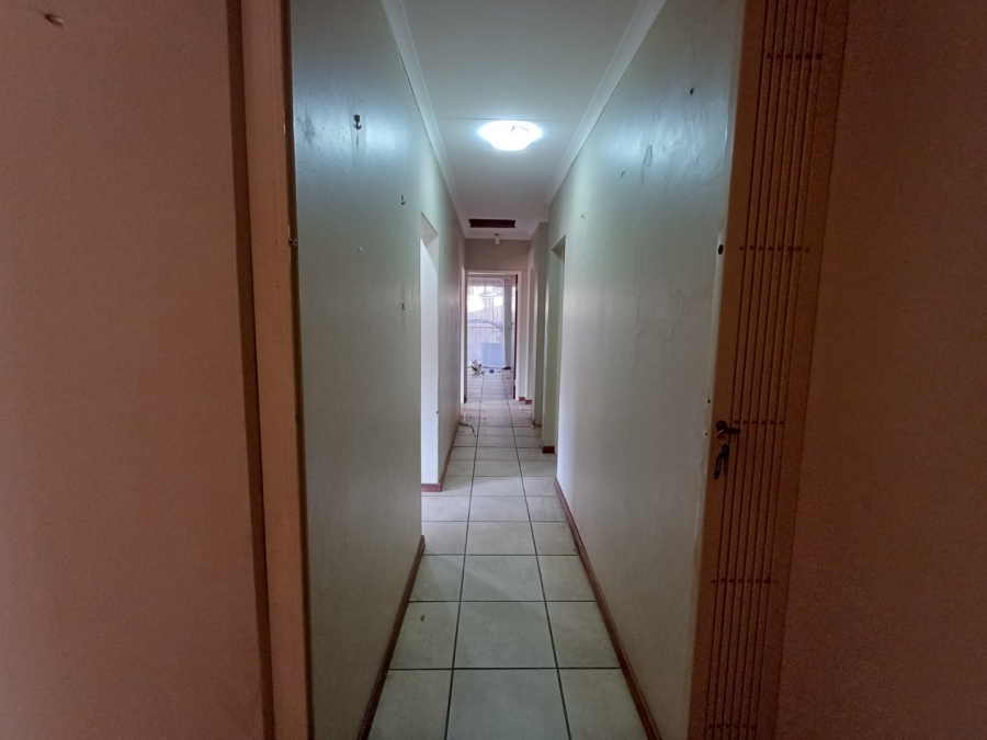 5 Bedroom Property for Sale in Thabazimbi Limpopo