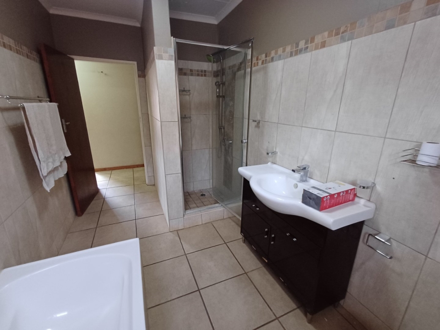 5 Bedroom Property for Sale in Thabazimbi Limpopo