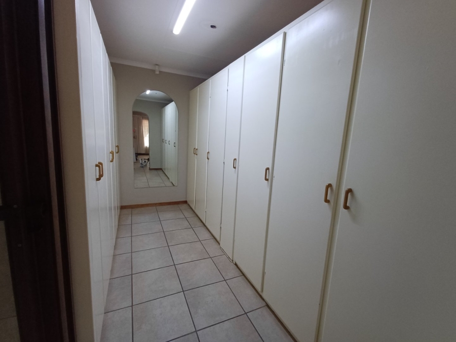 5 Bedroom Property for Sale in Thabazimbi Limpopo