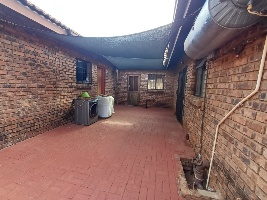 5 Bedroom Property for Sale in Thabazimbi Limpopo