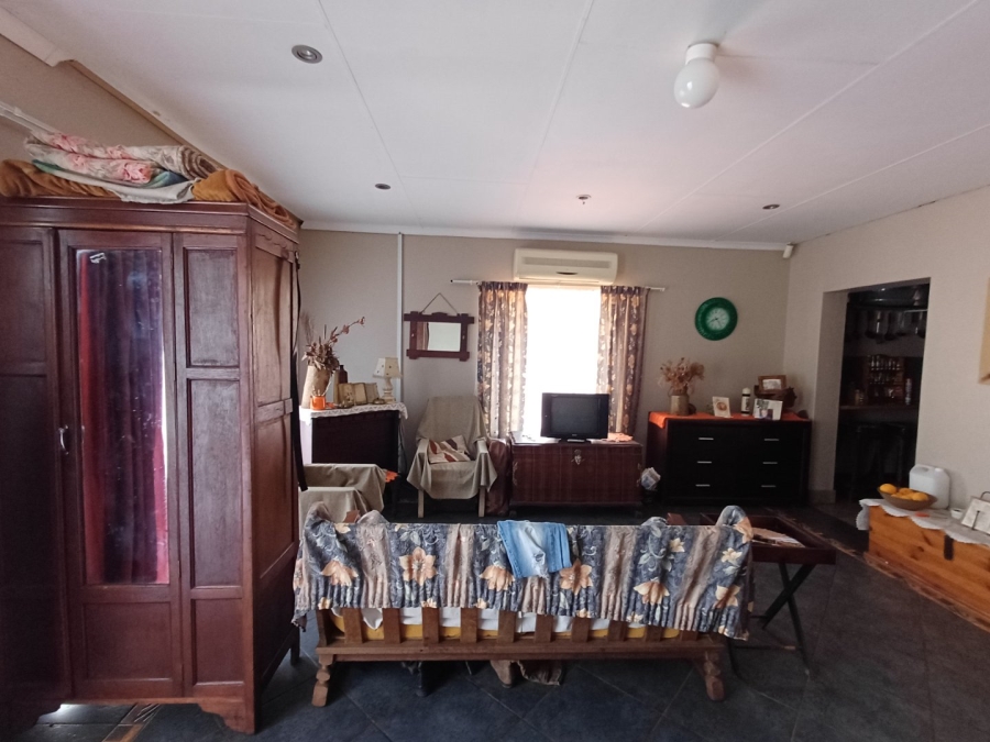 5 Bedroom Property for Sale in Thabazimbi Limpopo