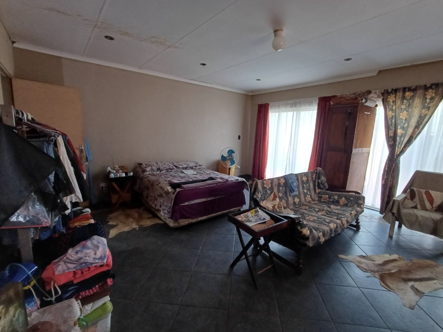 5 Bedroom Property for Sale in Thabazimbi Limpopo