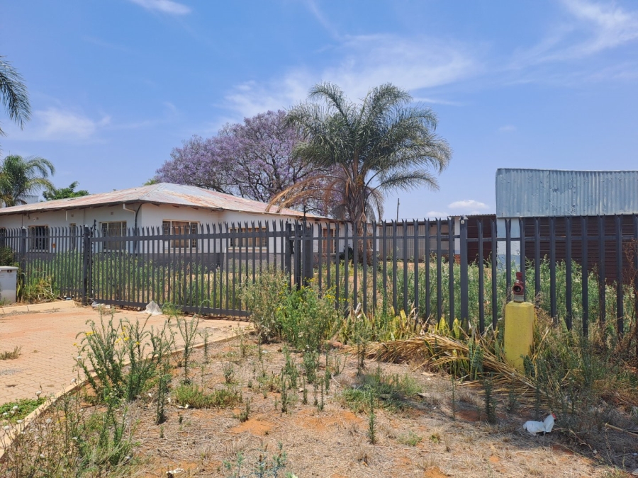 Commercial Property for Sale in Tweefontein A H Limpopo