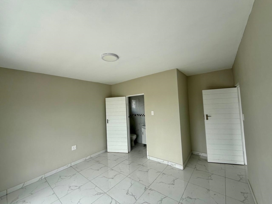 4 Bedroom Property for Sale in Woodhill Estate Limpopo