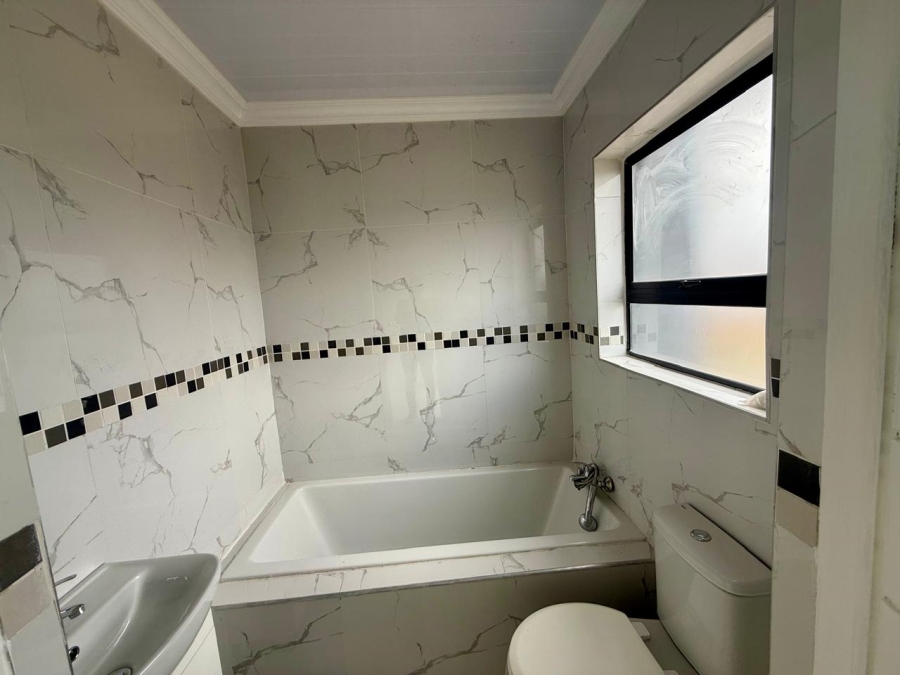 4 Bedroom Property for Sale in Woodhill Estate Limpopo