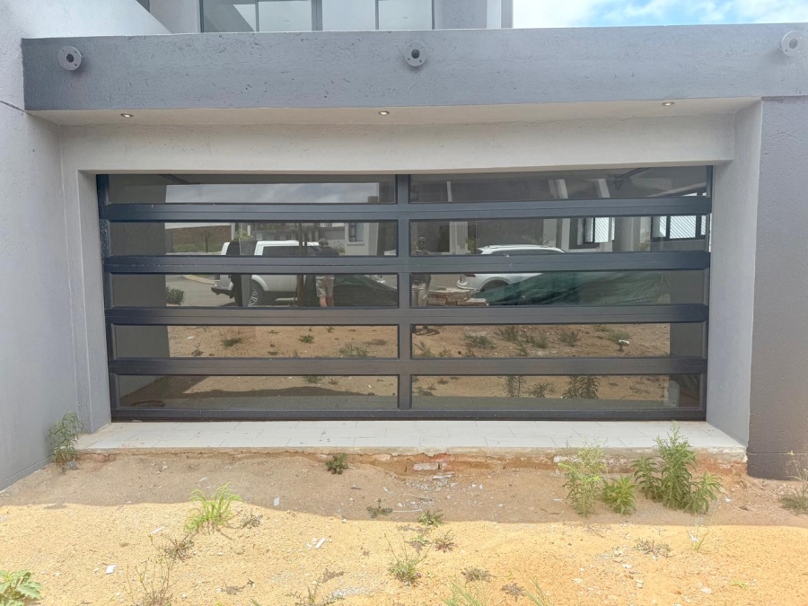 4 Bedroom Property for Sale in Woodhill Estate Limpopo