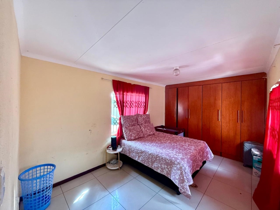 3 Bedroom Property for Sale in Mahlasedi Park Limpopo