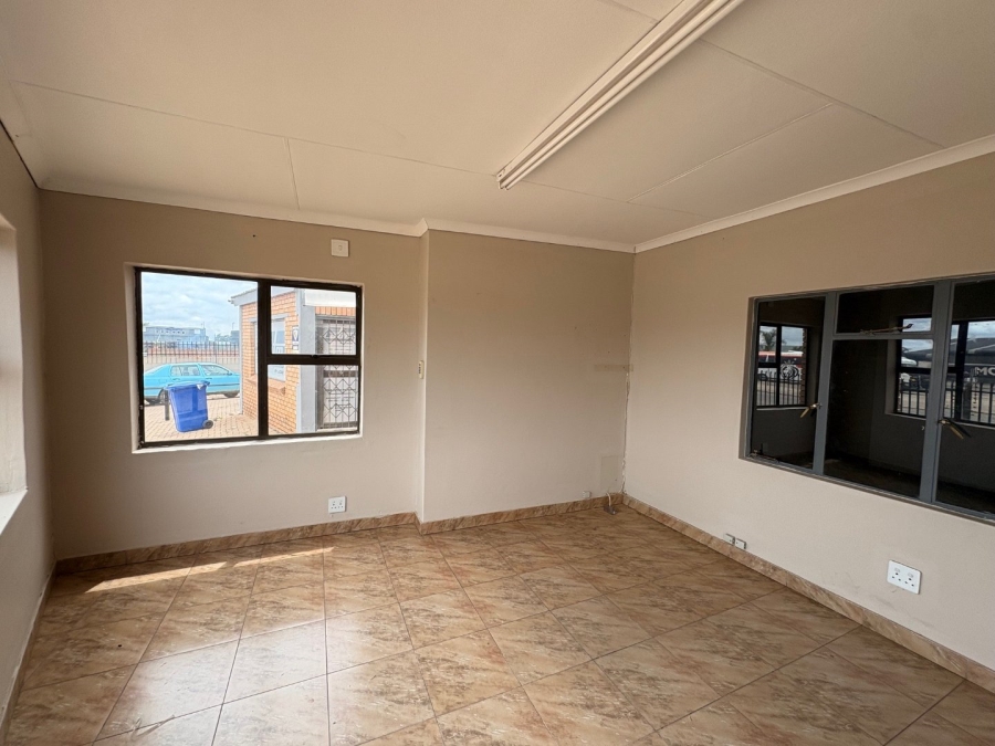 To Let commercial Property for Rent in Magna Via Industrial Limpopo