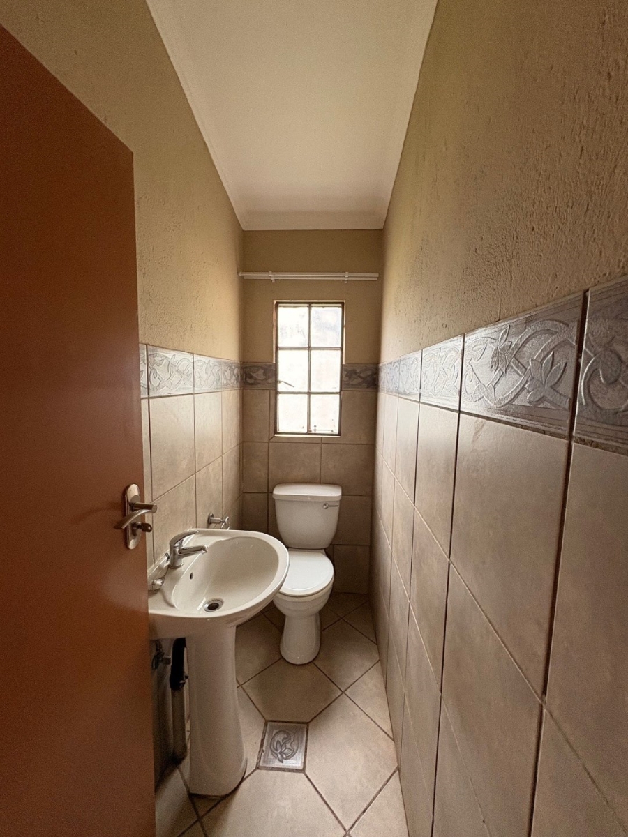 To Let 3 Bedroom Property for Rent in Dalmada A H Limpopo