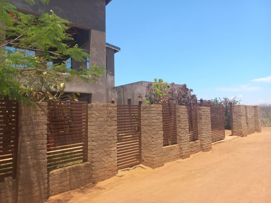 3 Bedroom Property for Sale in Sinthumule Limpopo