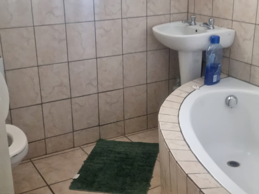 2 Bedroom Property for Sale in Penina Park Ext 1 Limpopo