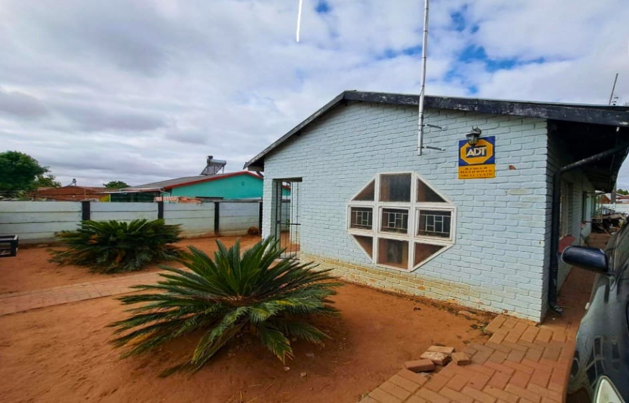 3 Bedroom Property for Sale in Westenburg Limpopo