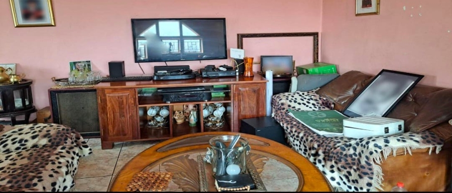 3 Bedroom Property for Sale in Westenburg Limpopo