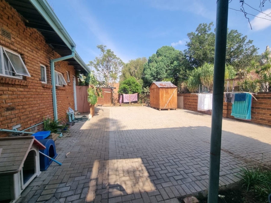 To Let 4 Bedroom Property for Rent in Fauna Park Limpopo