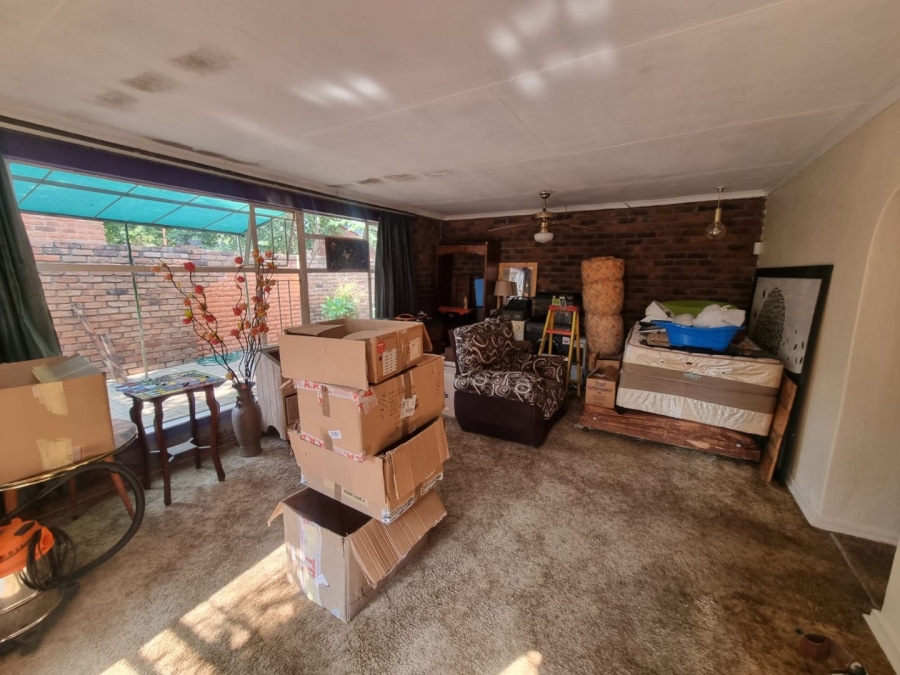 To Let 4 Bedroom Property for Rent in Fauna Park Limpopo